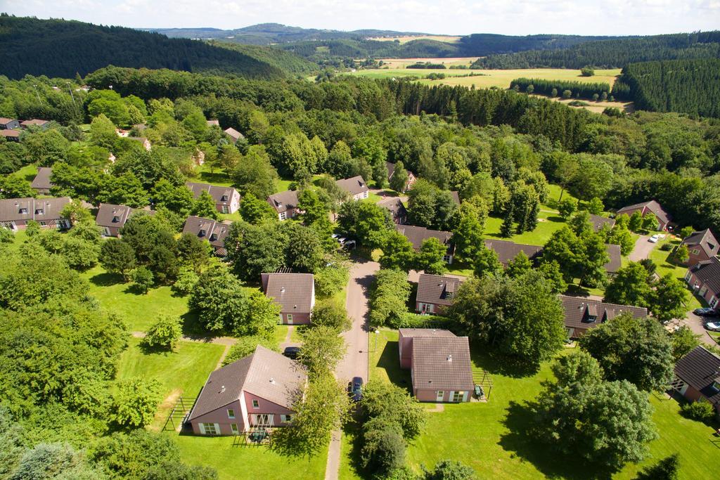 Hotel Center Parcs Eifel Mosel Nürburgring Gunderath Exterior foto